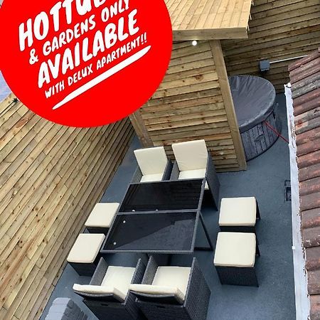 Albert Luxury Hottub & Jacuzzi Apartments Blackpool Esterno foto