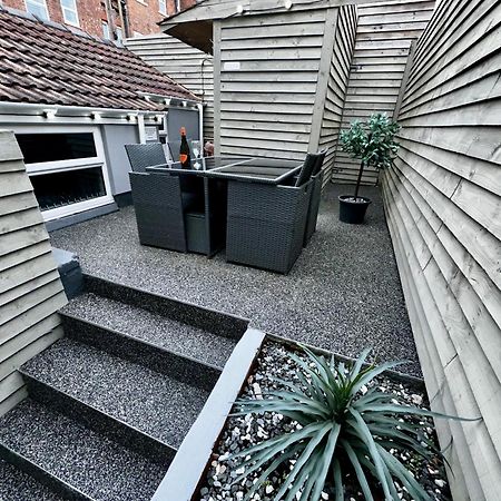 Albert Luxury Hottub & Jacuzzi Apartments Blackpool Esterno foto