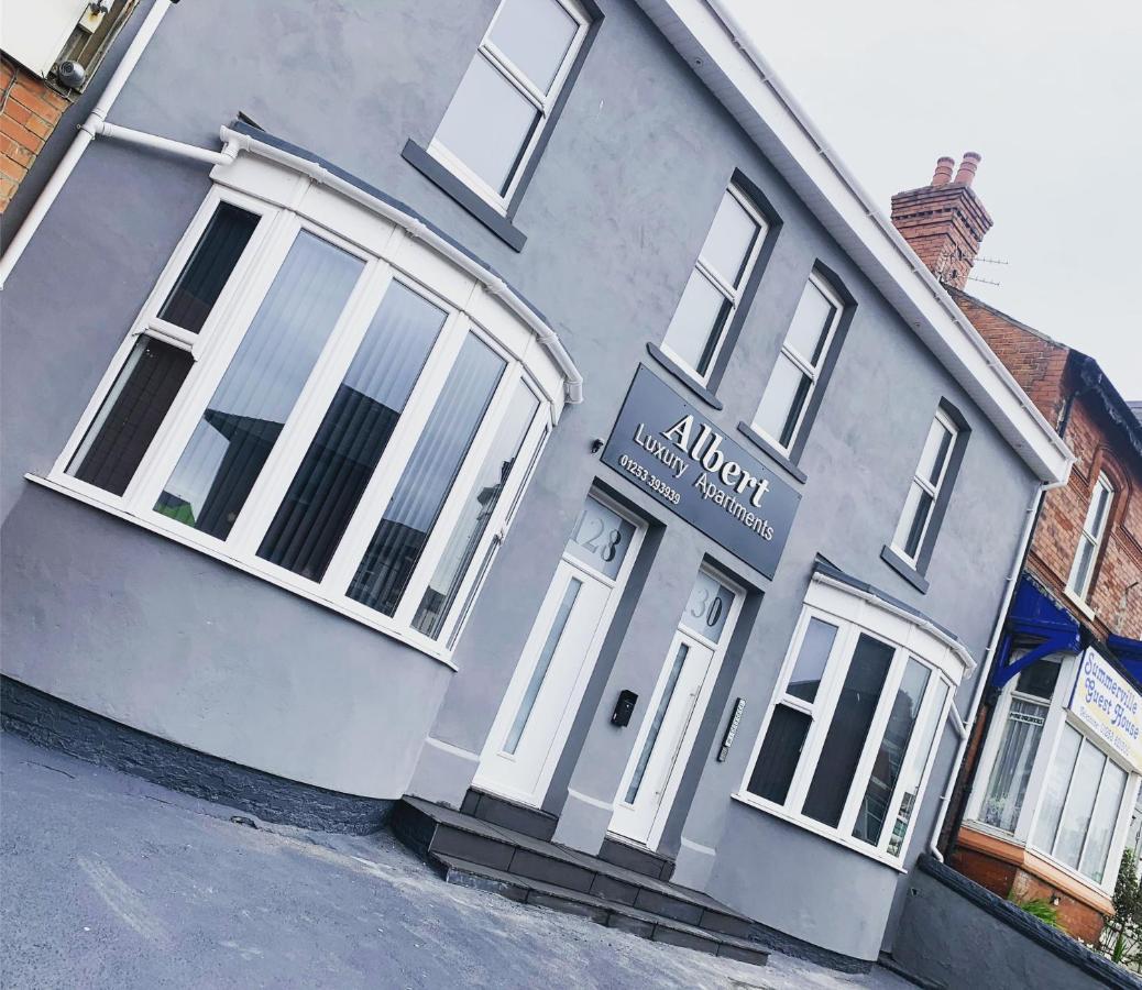 Albert Luxury Hottub & Jacuzzi Apartments Blackpool Esterno foto