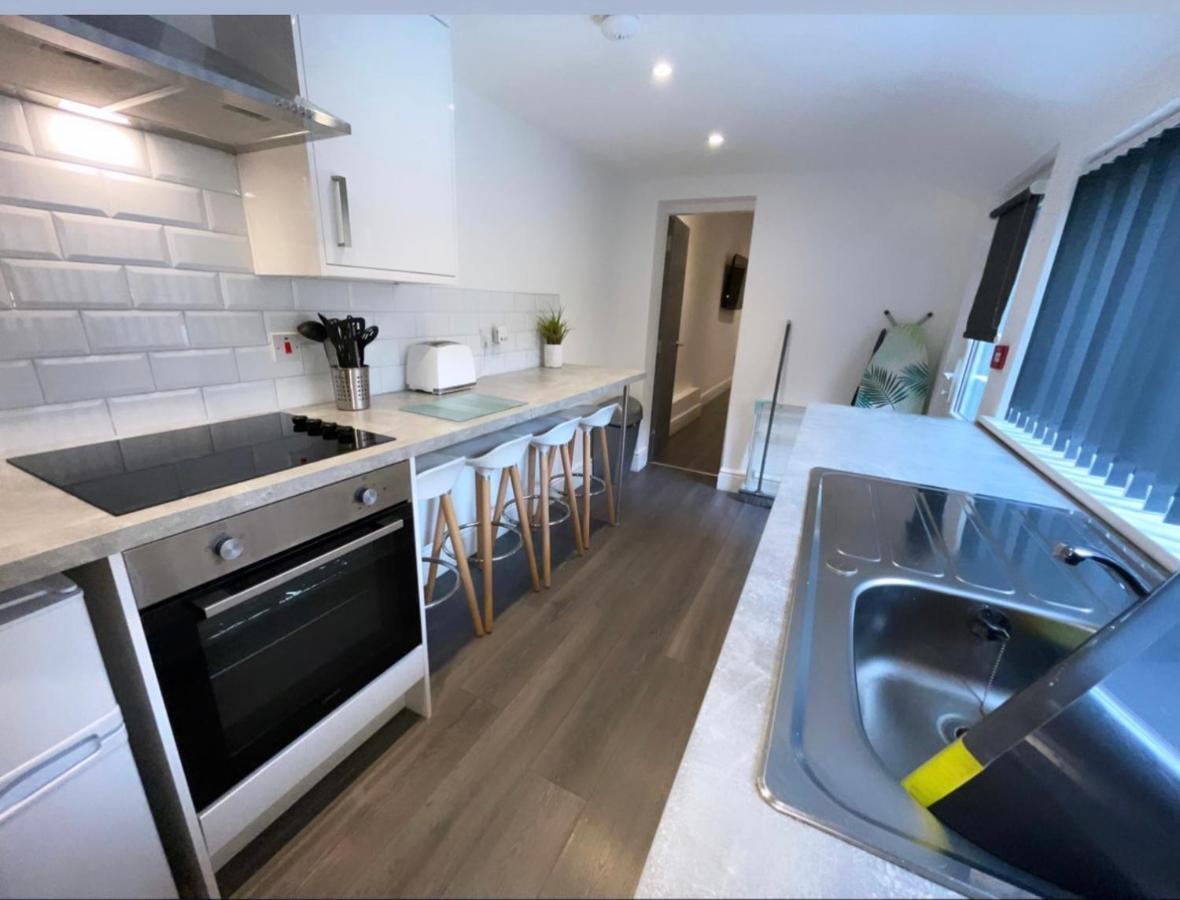 Albert Luxury Hottub & Jacuzzi Apartments Blackpool Esterno foto