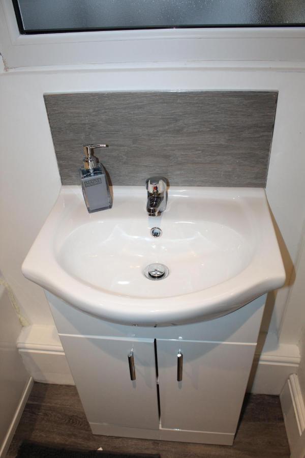Albert Luxury Hottub & Jacuzzi Apartments Blackpool Esterno foto